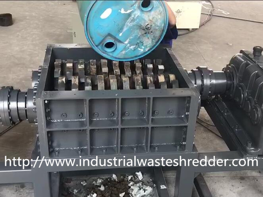 Plastic PET Buckets Solid Waste Shredder Machine Double Shaft Anti - Corrosion
