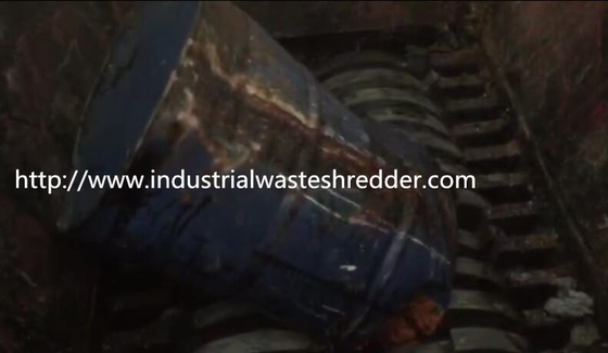 Ein guter Preis. Doppelter Wellen-großer industrieller Metallreißwolf-Selbstüberlastungs-Rückseite für HAUSTIER Trommel Online