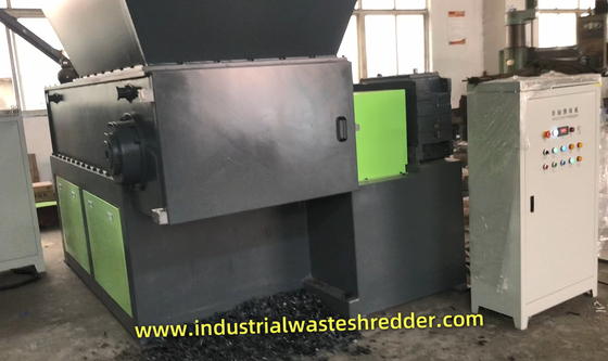 Ein guter Preis. Hocheffiziente Hohlschlagmaschine für Kunststoffschredder mit einer Kapazität von 600 bis 1000 kg in der Recyclingindustrie Online