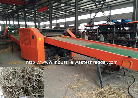 Ein guter Preis. Dauerhafte Lappen-Schneidemaschine mit Entstaubung 2400F, Industrieabfall-Reißwolf Online