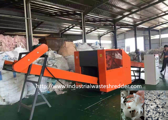 Ein guter Preis. Überschüssige PVC-Stoff-Schneidemaschine PVC-Schlauch-Zerkleinerungsmaschinen-Reißwolf-Maschine fertigen kundenspezifisch an Online