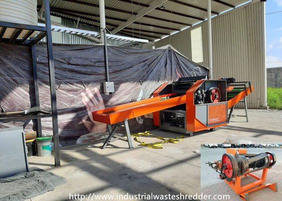 Ein guter Preis. 400mm Raffiabast sackt Plastikreißwolf-Maschine mit Blatt-Bleistiftspitzer ein Online